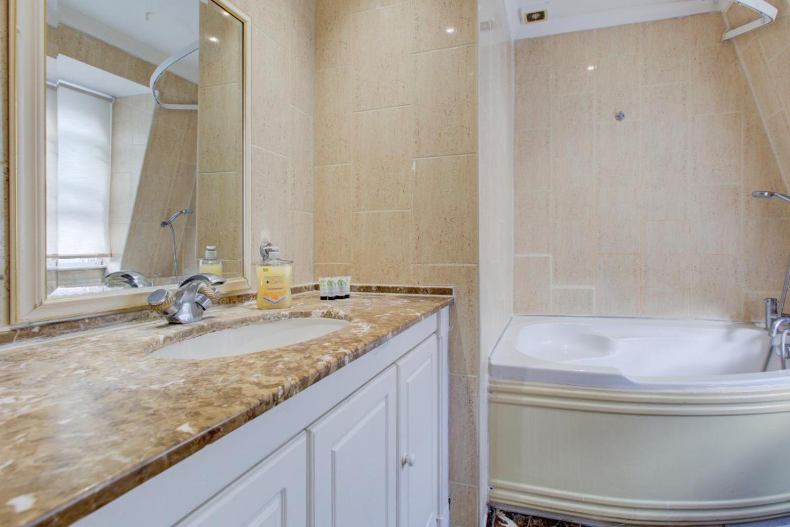 Streathem Hotel London Ngoại thất bức ảnh